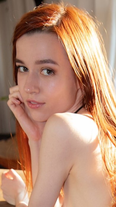 Babes 34 posted 18 Model Pictures on Wed Sep, 6.